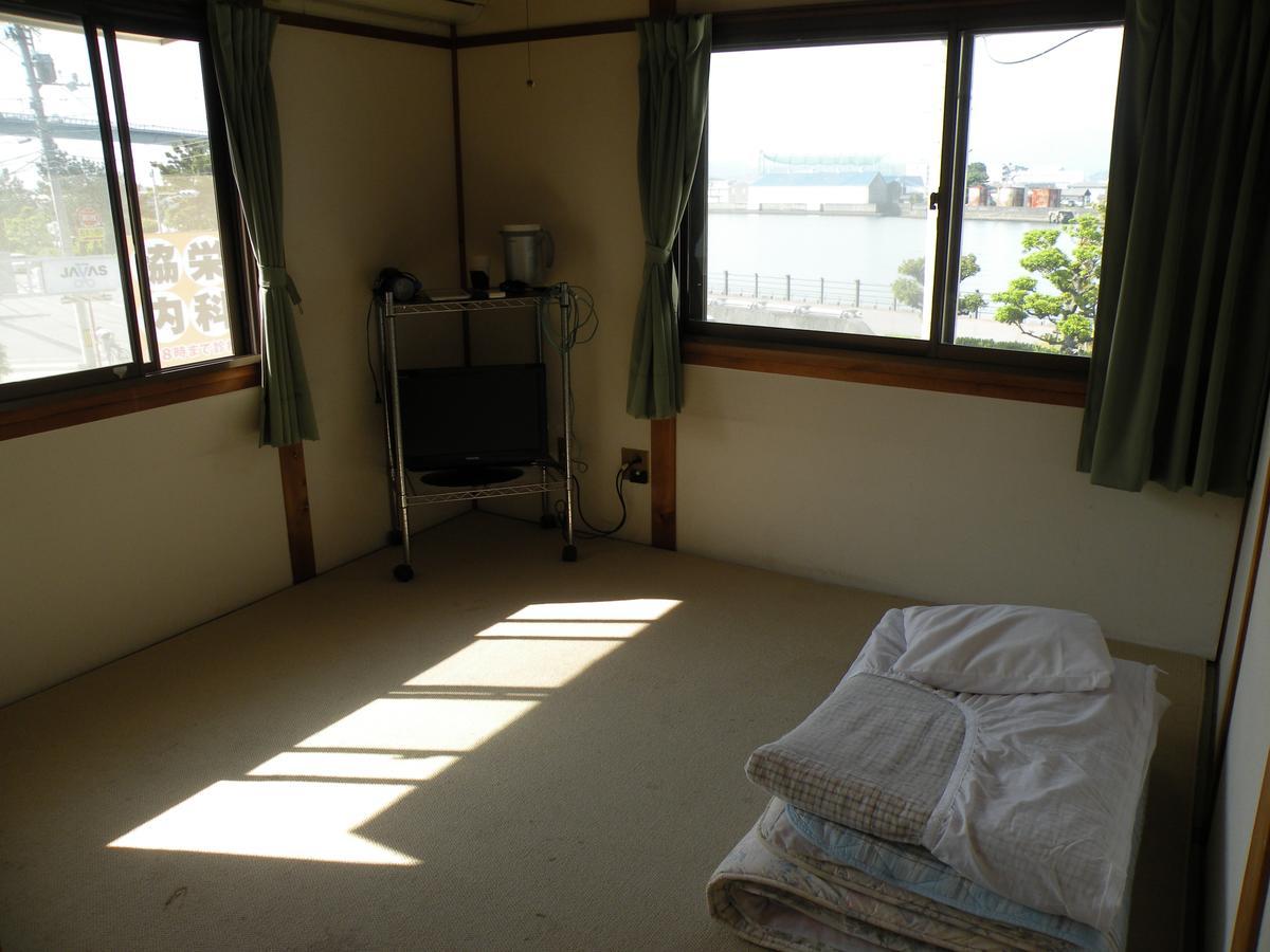 Business Hotel Minshuku Minato Tokushima Eksteriør bilde