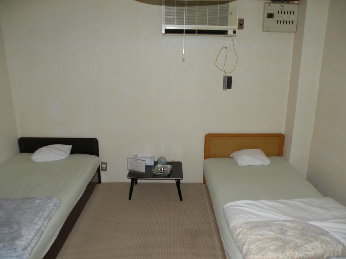 Business Hotel Minshuku Minato Tokushima Eksteriør bilde